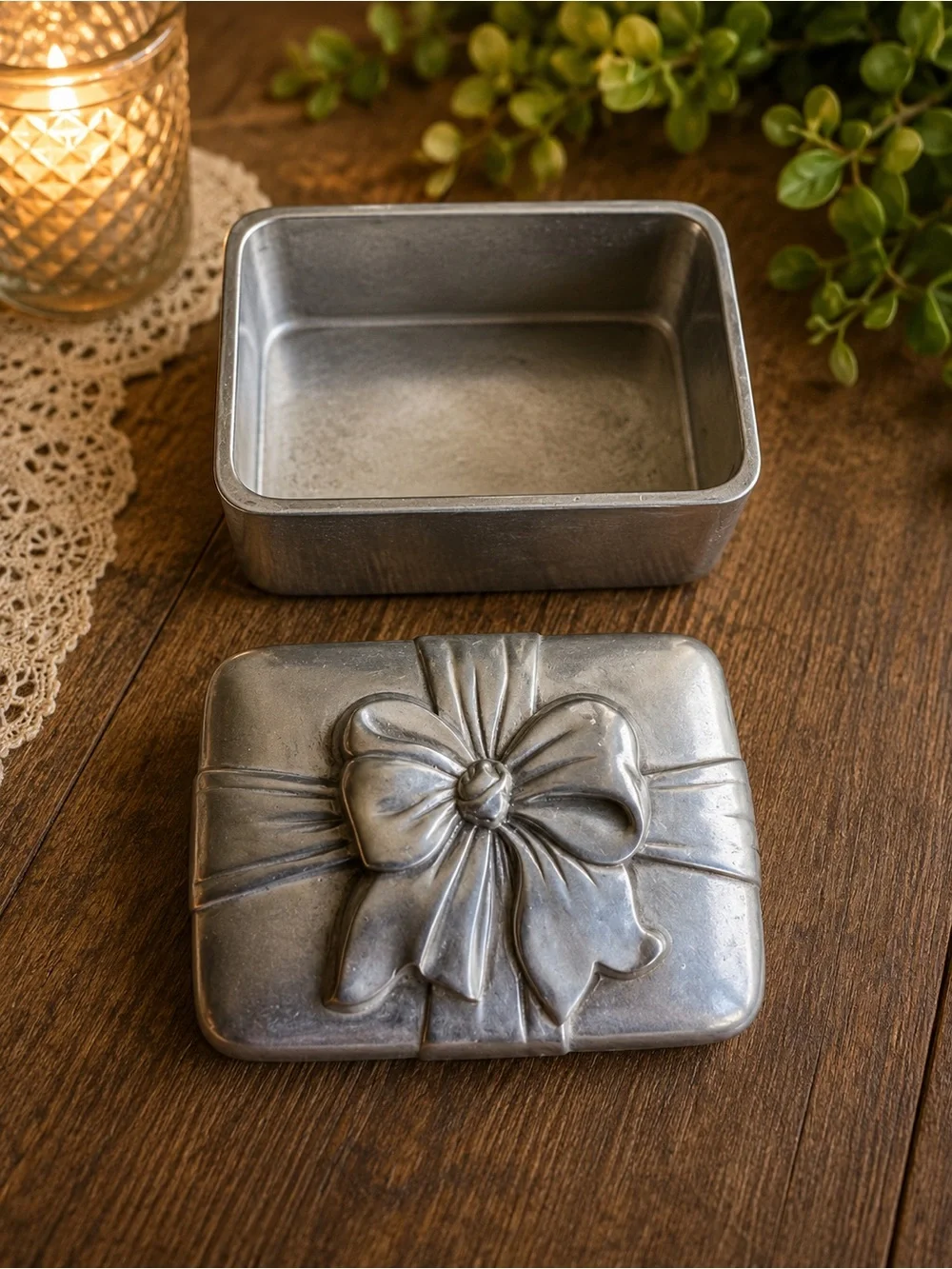 Vintage Seagull Pewter Bow Trinket Box 1980s Canada Keepsake Jewelry Case